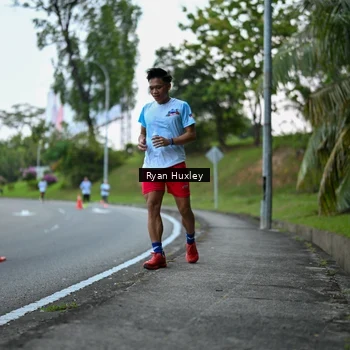 Runner Photo 7600195