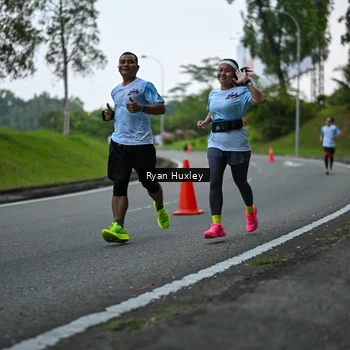 Runner Photo 7600202