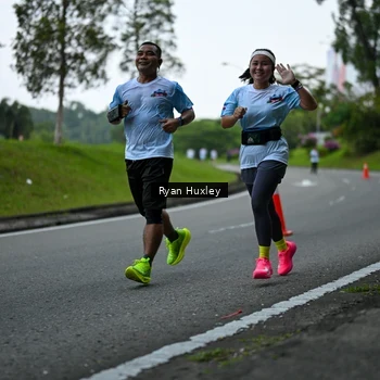 Runner Photo 7600203