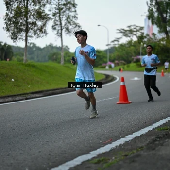 Runner Photo 7600211
