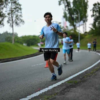 Runner Photo 7600212