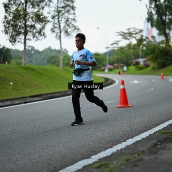 Runner Photo 7600215