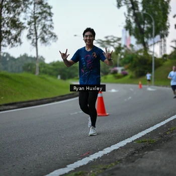 Runner Photo 7600221