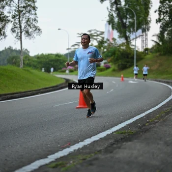 Runner Photo 7600230