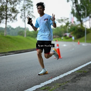 Runner Photo 7600242
