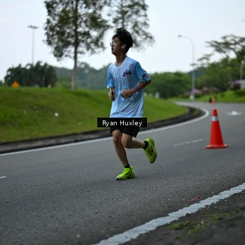Runner Photo 7600243