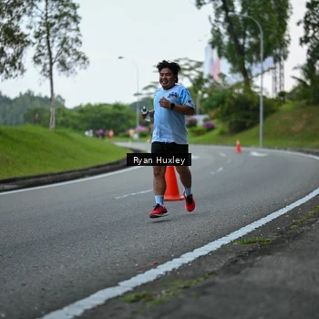 Runner Photo 7600274