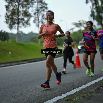 Runner Photo 7600275
