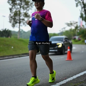 Runner Photo 7600282