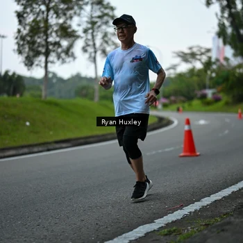 Runner Photo 7600287
