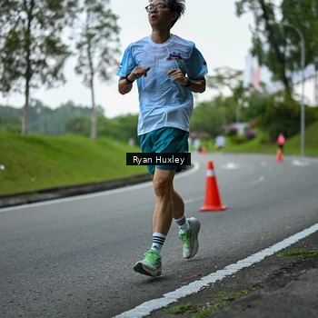 Runner Photo 7600293