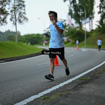 Runner Photo 7600295