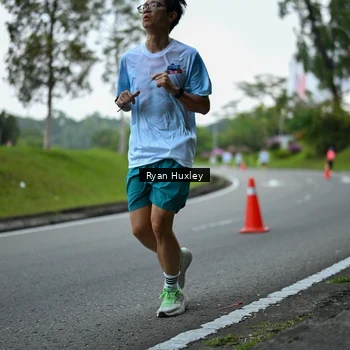 Runner Photo 7600298