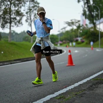 Runner Photo 7600304
