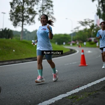 Runner Photo 7600309