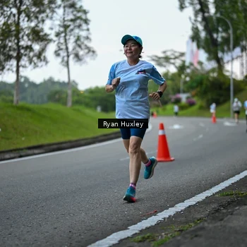 Runner Photo 7600330