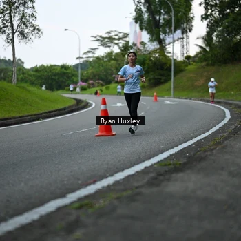 Runner Photo 7600339