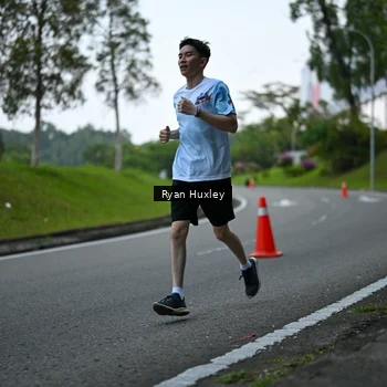 Runner Photo 7600341