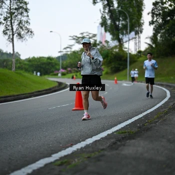 Runner Photo 7600342