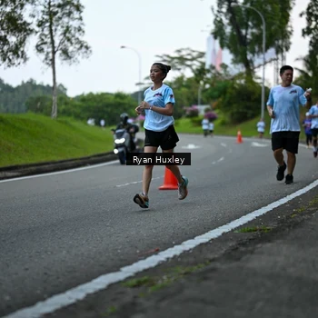 Runner Photo 7600398