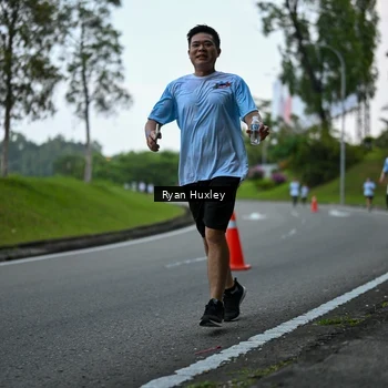 Runner Photo 7600402
