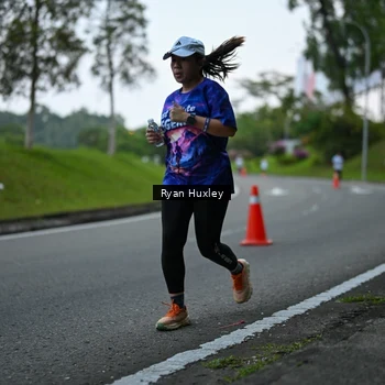 Runner Photo 7600412