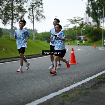 Runner Photo 7600440