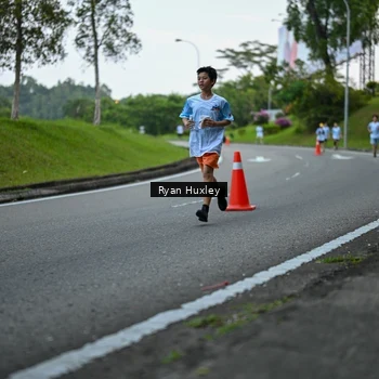 Runner Photo 7600481