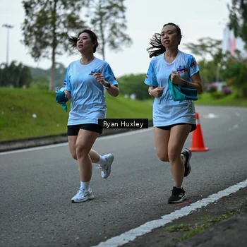 Runner Photo 7600525
