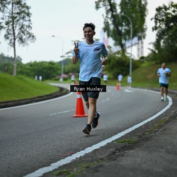 Runner Photo 7600581
