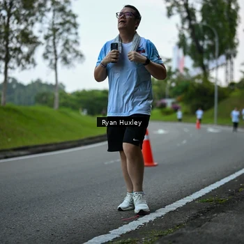 Runner Photo 7600600