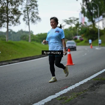 Runner Photo 7600655