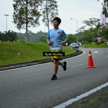 Runner Photo 7600657