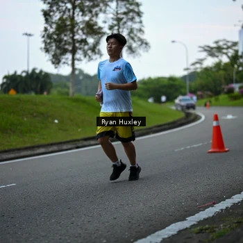 Runner Photo 7600659
