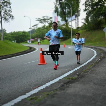 Runner Photo 7600666
