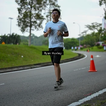 Runner Photo 7600677