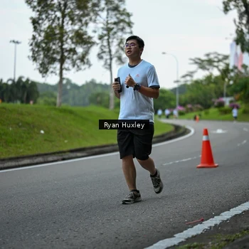 Runner Photo 7600686