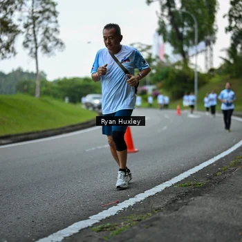 Runner Photo 7600696