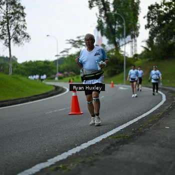 Runner Photo 7600797