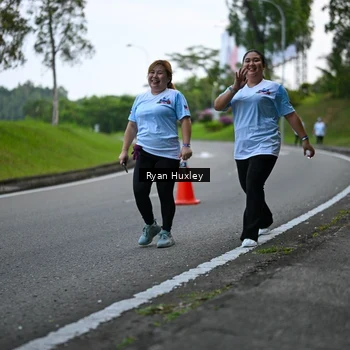 Runner Photo 7601000