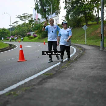 Runner Photo 7601002