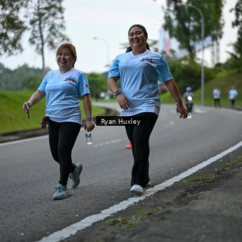 Runner Photo 7601004