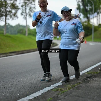 Runner Photo 7601012