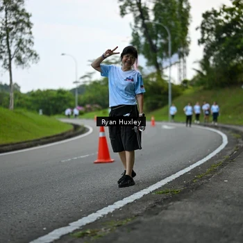 Runner Photo 7601017