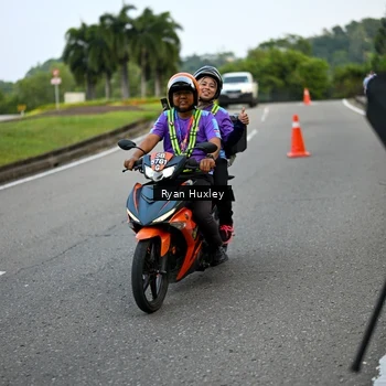 Runner Photo 7601115