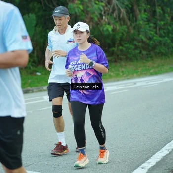 Runner Photo 7601165