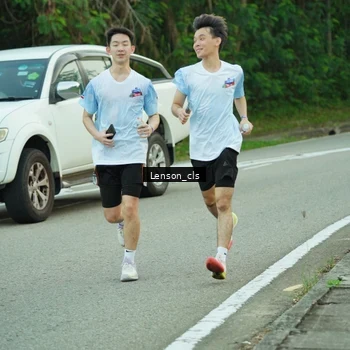 Runner Photo 7601178