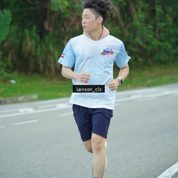 Runner Photo 7601201