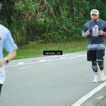 Runner Photo 7601205