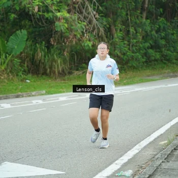 Runner Photo 7601218